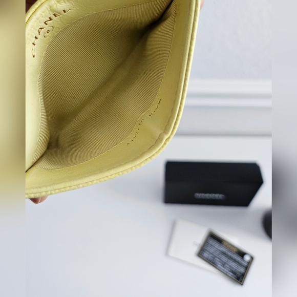 Chanel Yellow Caviar Leather Card Holder - Picture 6 of 9